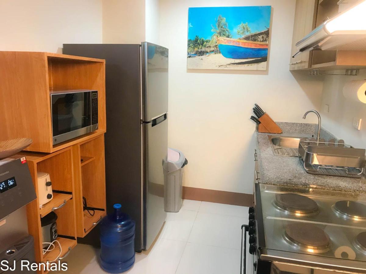 2 Bedroom Condo @ Midpoint Residences W/ City View Mandaue City Exterior photo