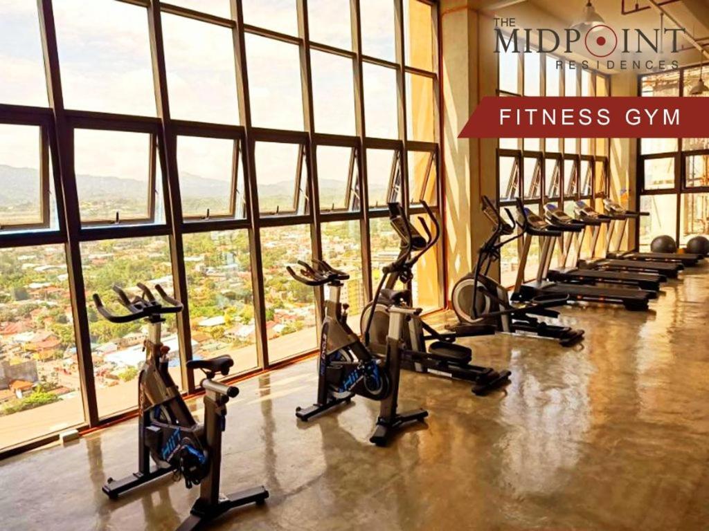 2 Bedroom Condo @ Midpoint Residences W/ City View Mandaue City Exterior photo